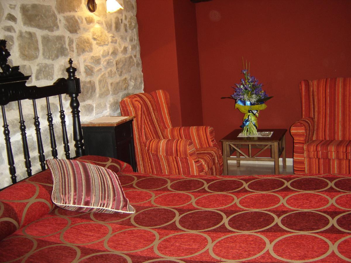 Hostal Casa Laure Y Mª Jose Arens de Lledo Extérieur photo