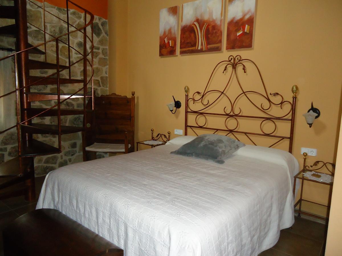 Hostal Casa Laure Y Mª Jose Arens de Lledo Extérieur photo